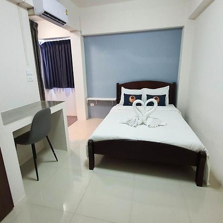 Roomquest Suvarnabhumi Ladkrabang 42 Bangkok Exterior photo